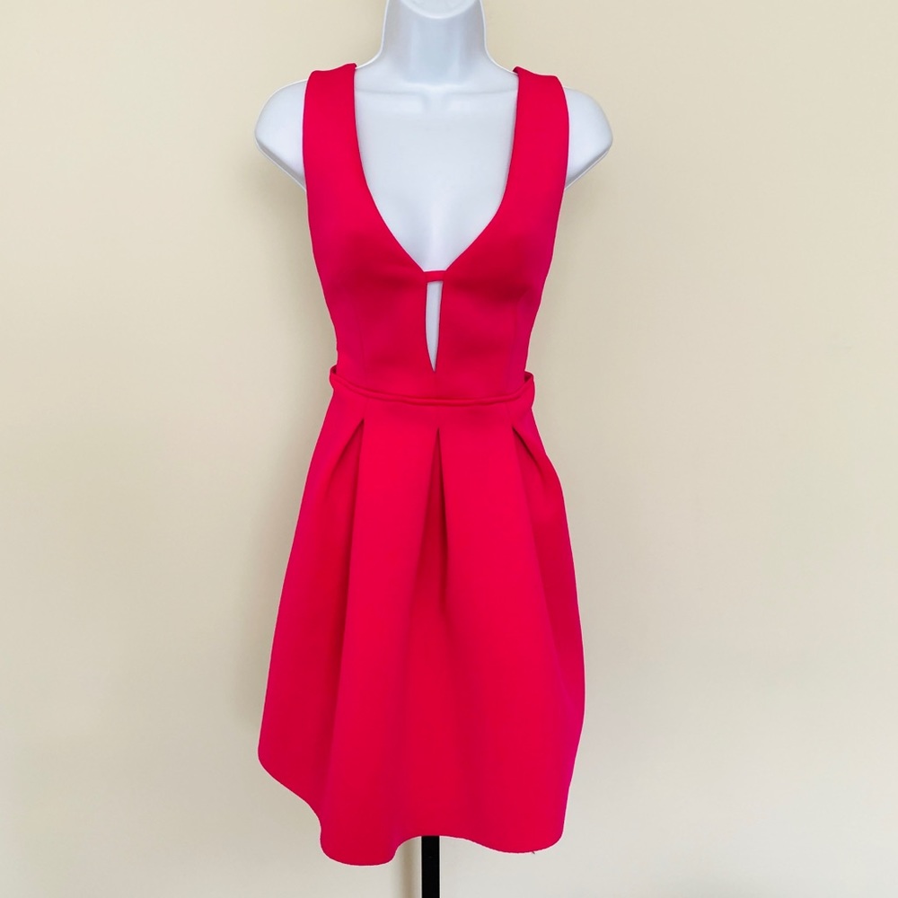 🌺 Fit and Flare Fuchsia Dress 🌺 - Picture 1 of 5